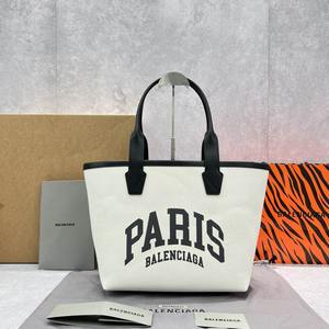 Balenciaga Handbags 601